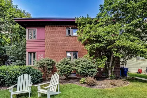1227 Isabella St, Evanston, IL 60201