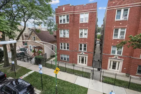 4115 W Kamerling Ave #1C, Chicago, IL 60651