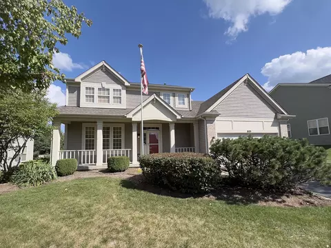 805 Red Barn Ln, Elgin, IL 60124
