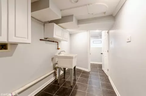 2009 E 93rd St, Chicago, IL 60617 photo 21