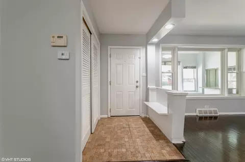 2009 E 93rd St, Chicago, IL 60617 photo 4