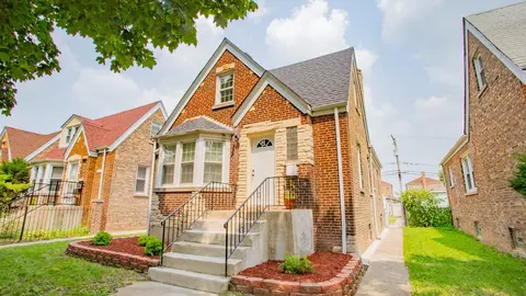 4840 W Polk St, Chicago, IL 60644