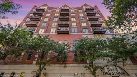 1444 N Orleans St #6B, Chicago, IL 60610