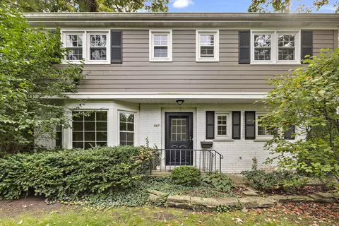717 E Center Ave, Lake Bluff, IL 60044