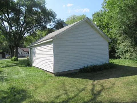 505 N 4th St, Cornell, IL 61319 photo 4
