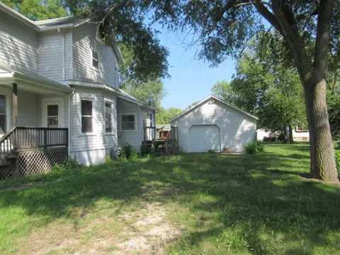 505 N 4th St, Cornell, IL 61319 photo 3
