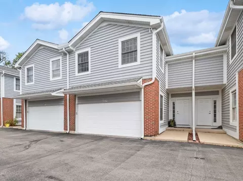 1819 Monroe Ct, Glenview, IL 60025