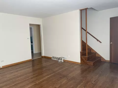 130 E Northwest Hwy #E, Des Plaines, IL 60016 photo 2