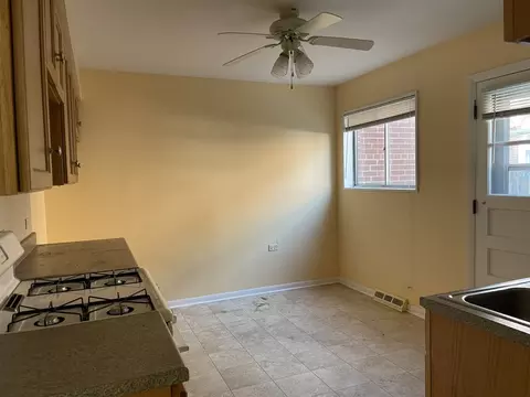 130 E Northwest Hwy #E, Des Plaines, IL 60016 photo 4