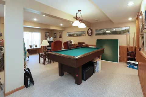792 Red Barn Ln, Elgin, IL 60124 photo 18