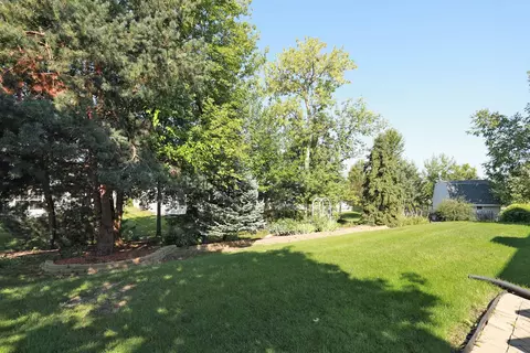 792 Red Barn Ln, Elgin, IL 60124 photo 25
