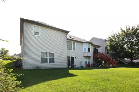 792 Red Barn Ln, Elgin, IL 60124 photo 28