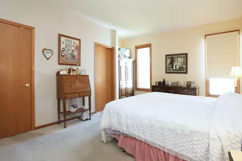 792 Red Barn Ln, Elgin, IL 60124 photo 11