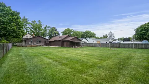 323 E 3rd St, Byron, IL 61010 photo 33