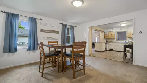 323 E 3rd St, Byron, IL 61010 photo 4