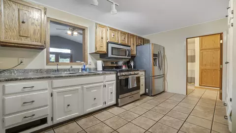 323 E 3rd St, Byron, IL 61010 photo 7