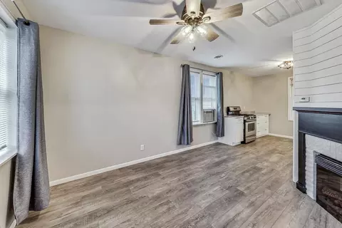 9817 Main St, Hebron, IL 60034 photo 7