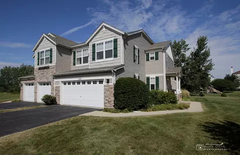1184 Mark Ct, Antioch, IL 60002