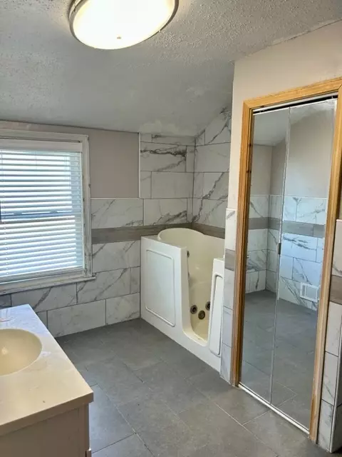 347 S Curtis Ave, Kankakee, IL 60901 photo 6