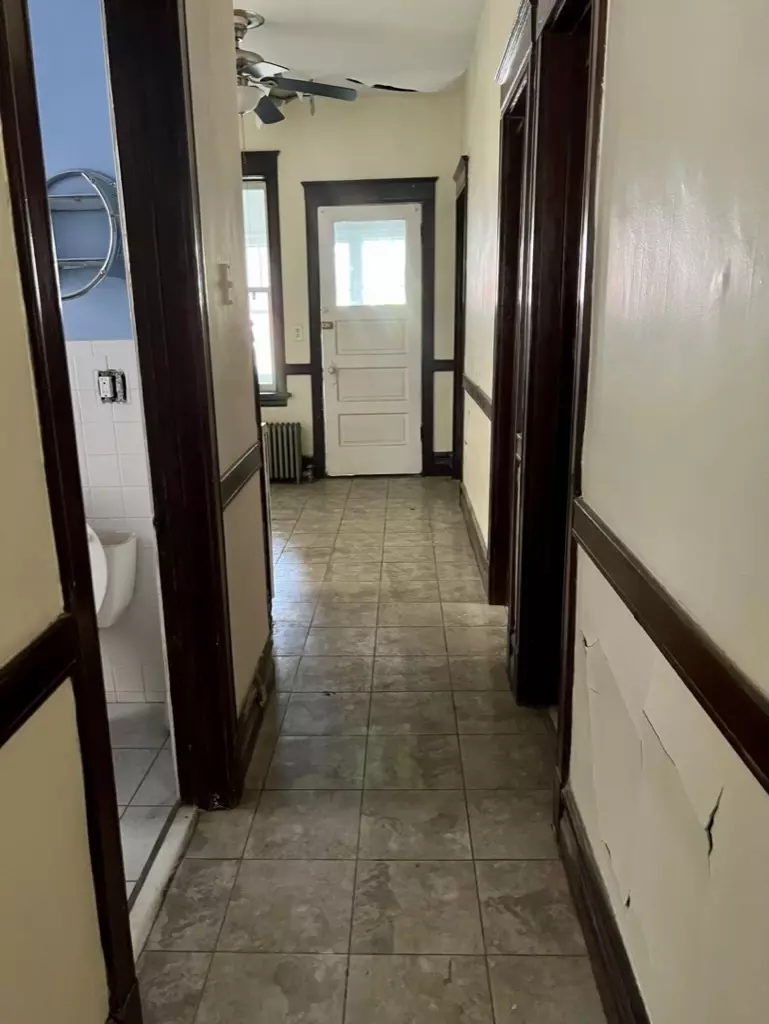  2326 W Belden Ave, Chicago, IL 60647 photo 6