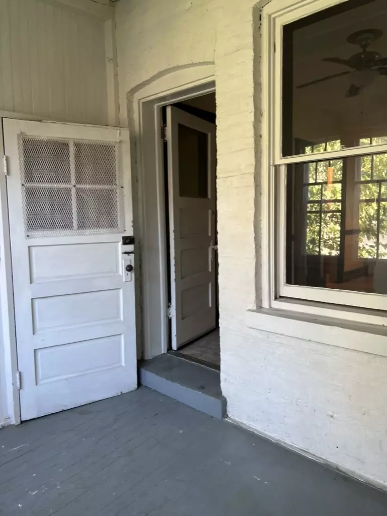  2326 W Belden Ave, Chicago, IL 60647 photo 12