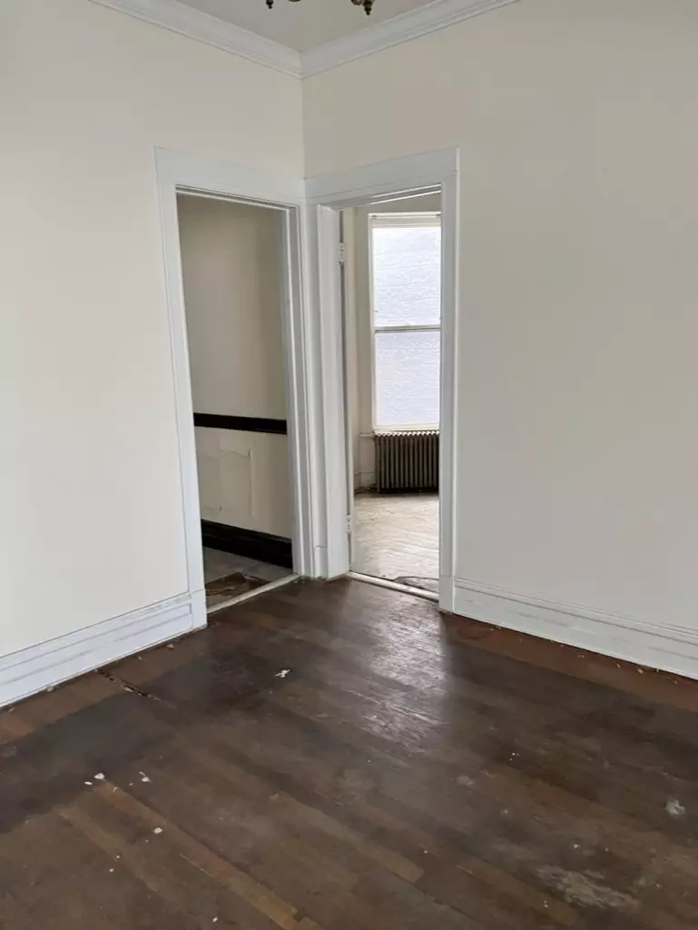  2326 W Belden Ave, Chicago, IL 60647 photo 4