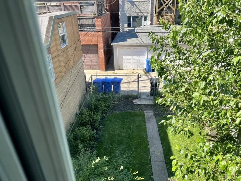  2326 W Belden Ave, Chicago, IL 60647 photo 27