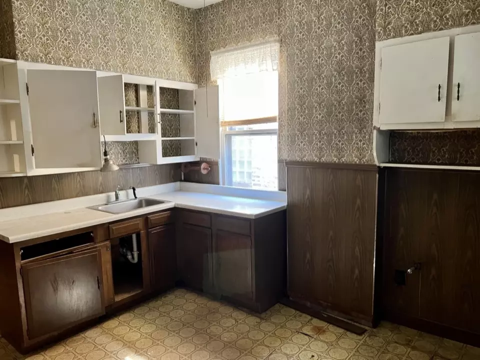  2326 W Belden Ave, Chicago, IL 60647 photo 24