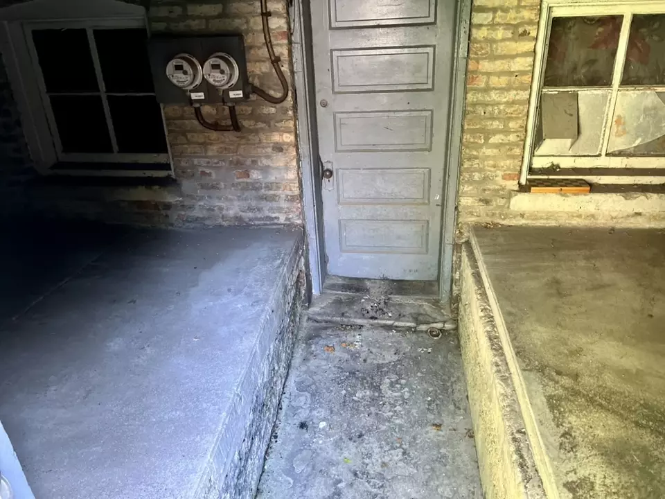  2326 W Belden Ave, Chicago, IL 60647 photo 30