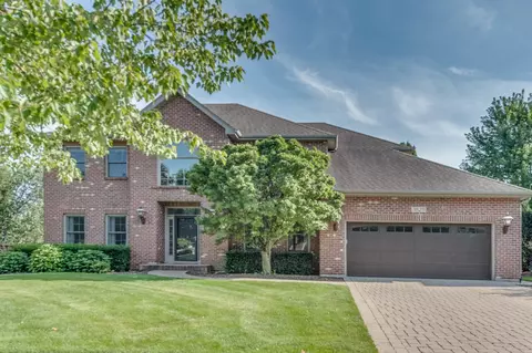 3828 Caine Ct, Naperville, IL 60564