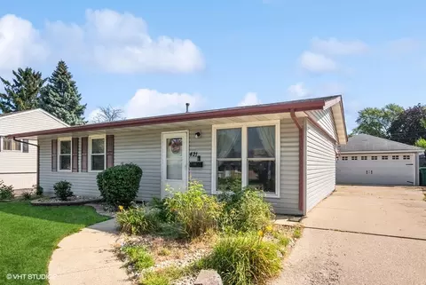 421 Kingston Dr, Romeoville, IL 60446