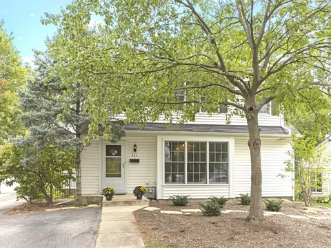 331 Garfield Ter, Lombard, IL 60148