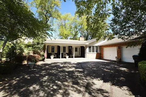 1639 Thomas Ct, Flossmoor, IL 60422