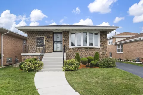 325 Calhoun Ave, Calumet City, IL 60409