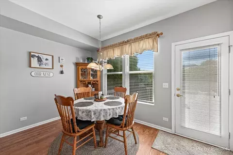 2749 Bay View Cir, Algonquin, IL 60102 photo 7