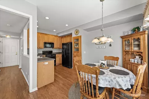 2749 Bay View Cir, Algonquin, IL 60102 photo 8
