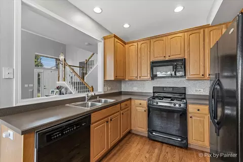 2749 Bay View Cir, Algonquin, IL 60102 photo 10