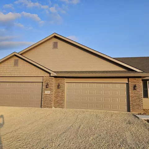 7260 Rolling Hills Ln #2, Machesney Park, IL 61115