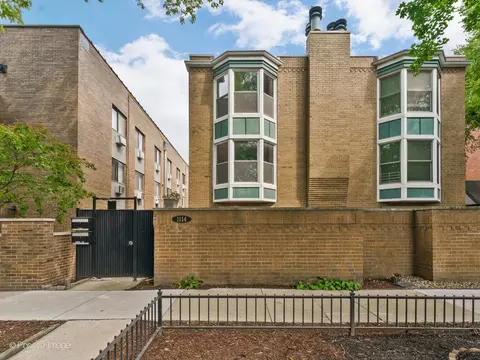 1114 W Altgeld St #A2, Chicago, IL 60614