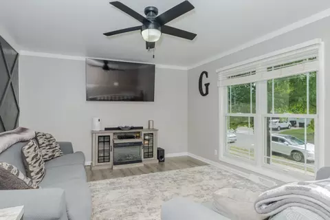 1607 Bradford Ln, Normal, IL 61761 photo 2
