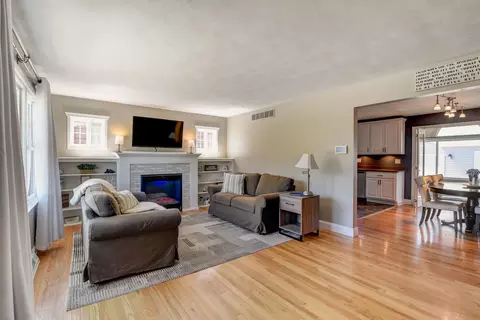 238 N Elroy Ave, Bartlett, IL 60103 photo 11