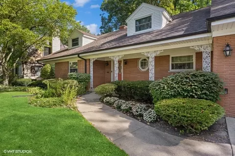 6719 N Leroy Ave, Lincolnwood, IL 60712