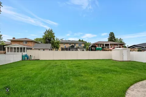 6405 Forestview Dr, Oak Forest, IL 60452 photo 24