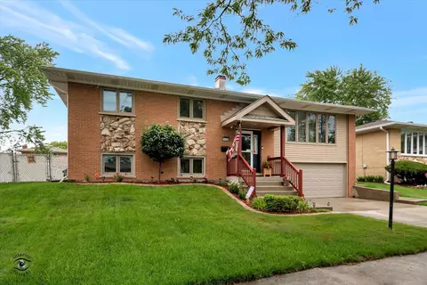 6405 Forestview Dr, Oak Forest, IL 60452 photo 2