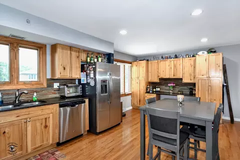 6405 Forestview Dr, Oak Forest, IL 60452 photo 9