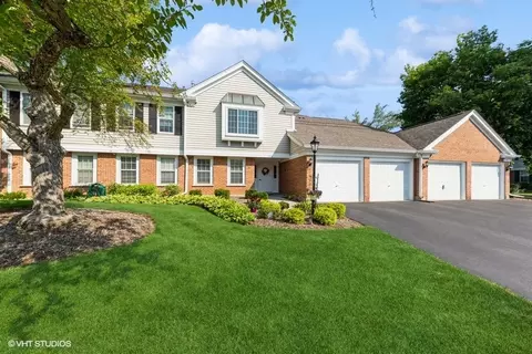 776 Margate Ln #B, Prospect Heights, IL 60070