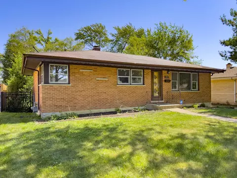 925 N Sumner St, Addison, IL 60101 photo 23