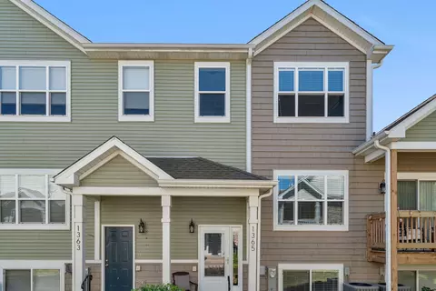 1365 Carolyn Ct, Yorkville, IL 60560