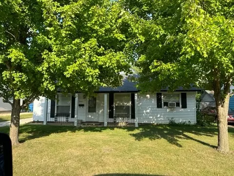 328 Robinson Dr, Morris, IL 60450