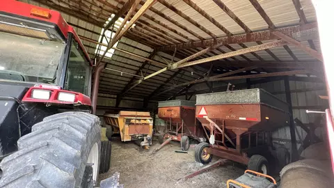 23160 Carroll Rd, Morrison, IL 61270 photo 4